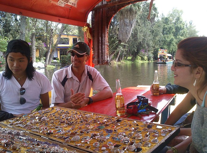 Bootsfahrt zu den schwimmenden Gärten von Xochimilco und Entdeckung der Werke von Frida Kahlo