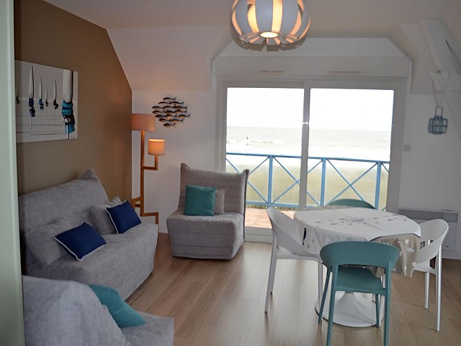 Les-pieds-dans-l-eau1