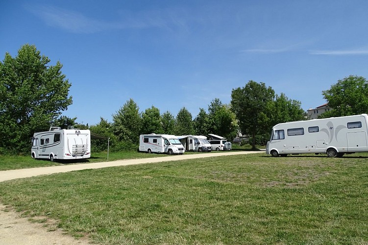 Aire de Camping-Cars Maulévrier