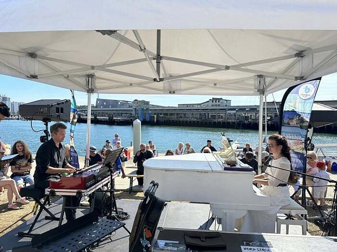 Pianos on the docks