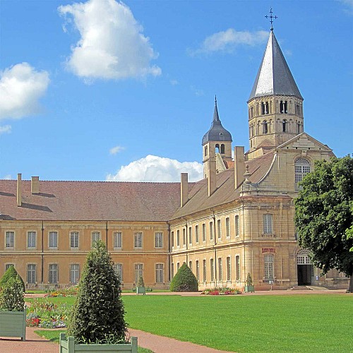 Château, église et abbaye Abbaye de Cluny Cluny