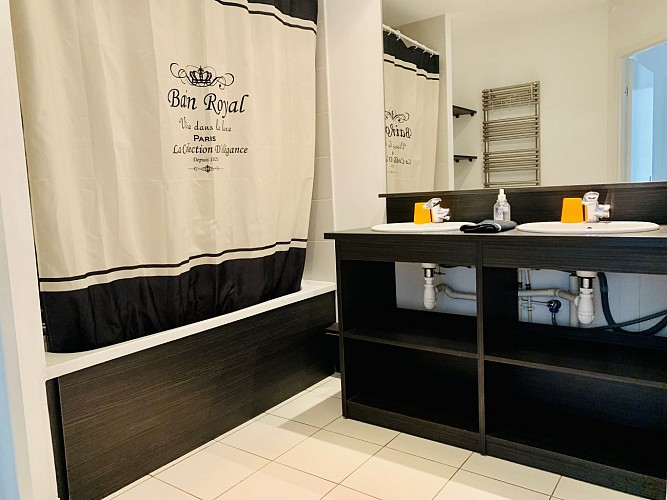 Location - Les Terrasses - St Malo Salle de bain