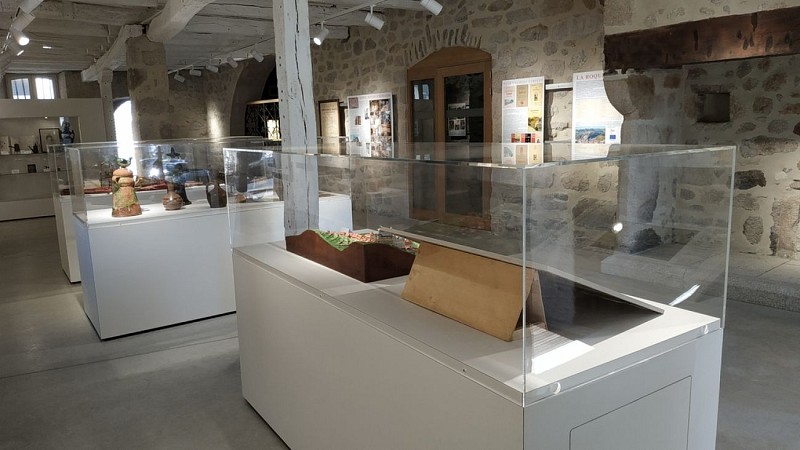 Exhibition at the old hospice of Laroquebrou