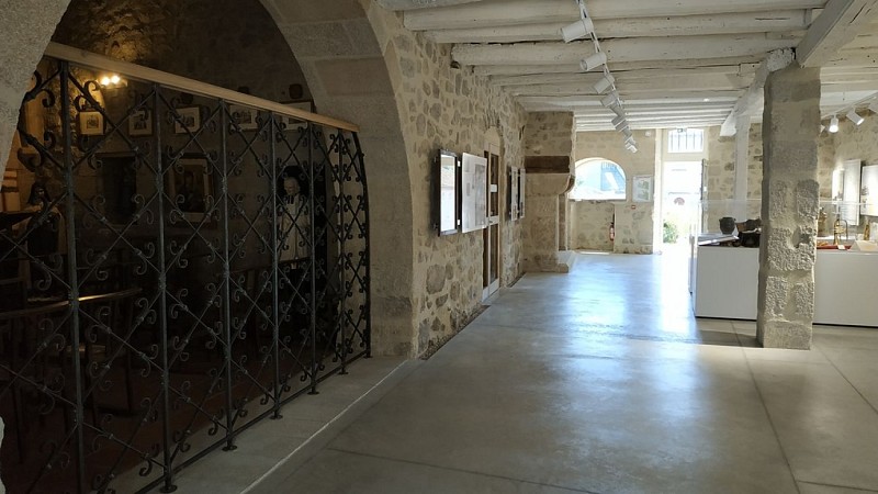 Exposition à l'ancien Hospice de Laroquebrou