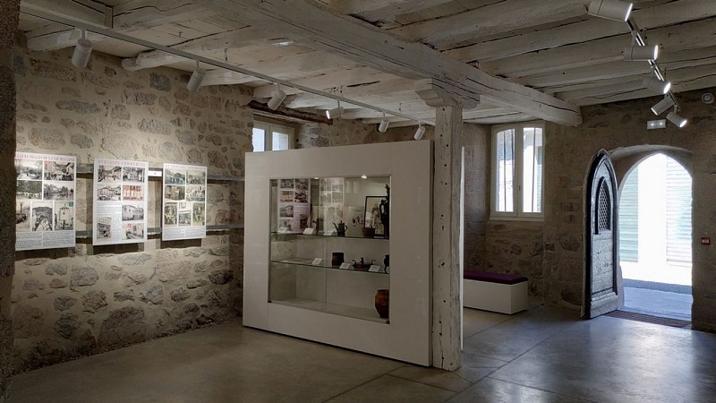 Exposition à l'ancien Hospice de Laroquebrou