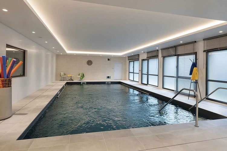Résidence-DOMITYS-Brive-piscine