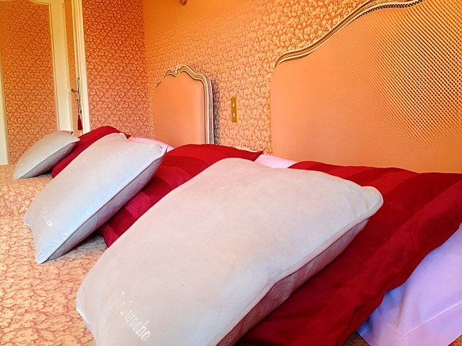 Chambre triple barbie le Moulin du Vey (4)