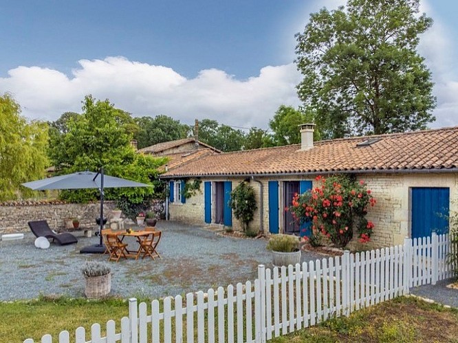 Gîtes de la Bernière - Gîte Tournesol à Brûlain
