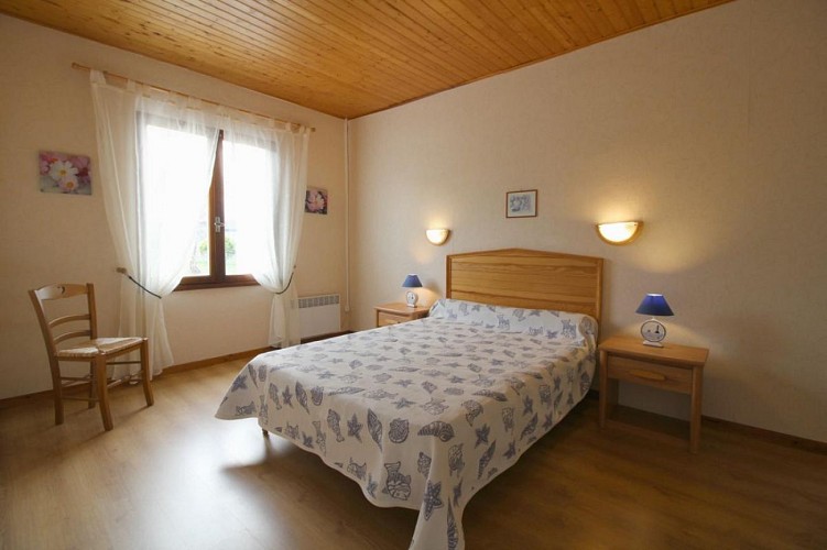 photo1