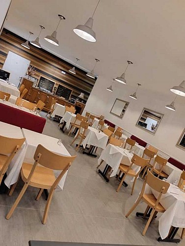 Bouillon La Fontaine - Restaurant à Monnaie