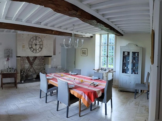 Le presbytère normand Aurseulles Salle-a-manger (TIS)
