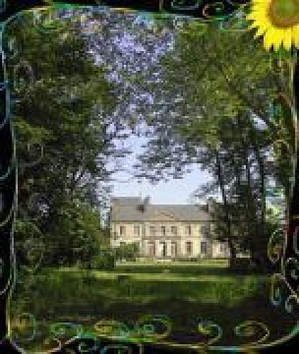 Château de Courtry - Entrée de droite dans la cour