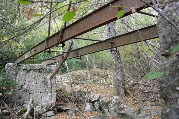 Vestige de la passerelle