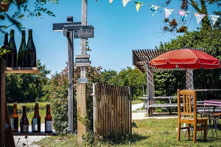 CABANE La Cueilleuse