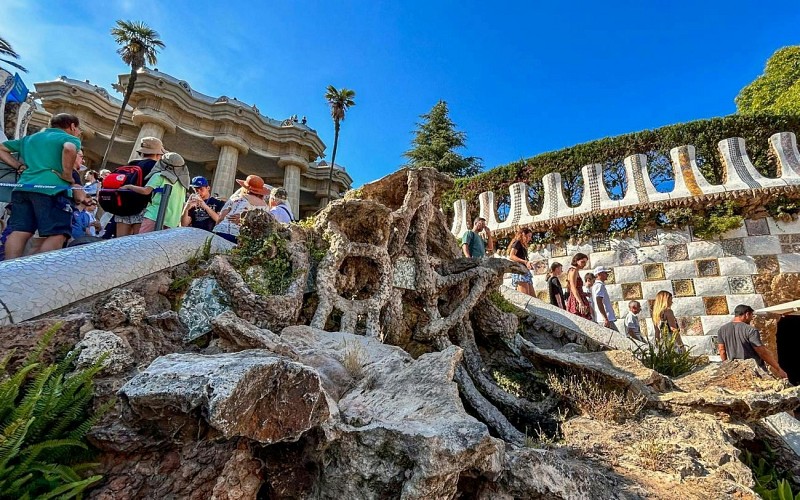 Park Güell Small-Group Guided Tour