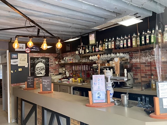 bar