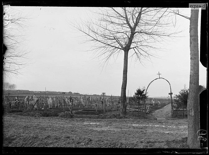 Cerisy-Gailly, cimetière militaire.