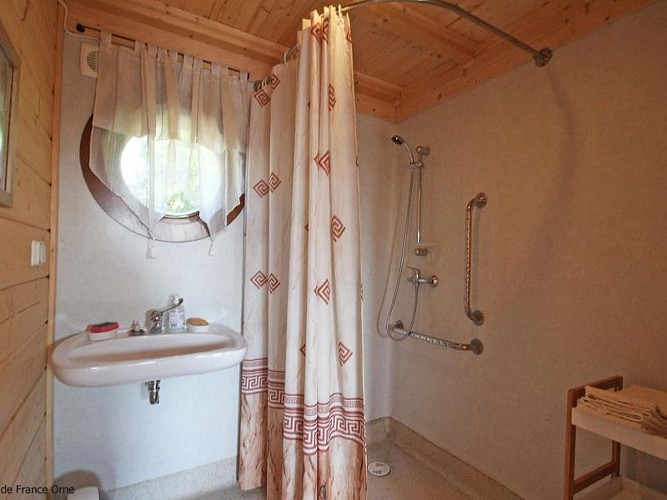Gîte La Cabane Tchanquée de la forêt