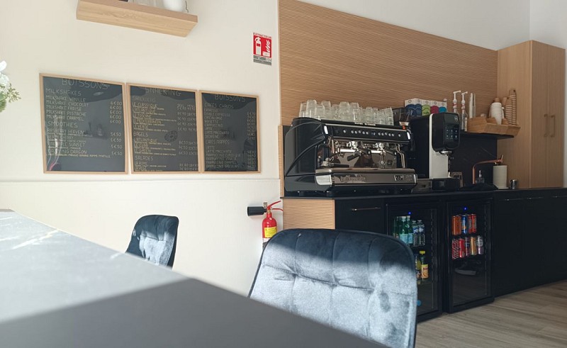 L'Antique XXIII café