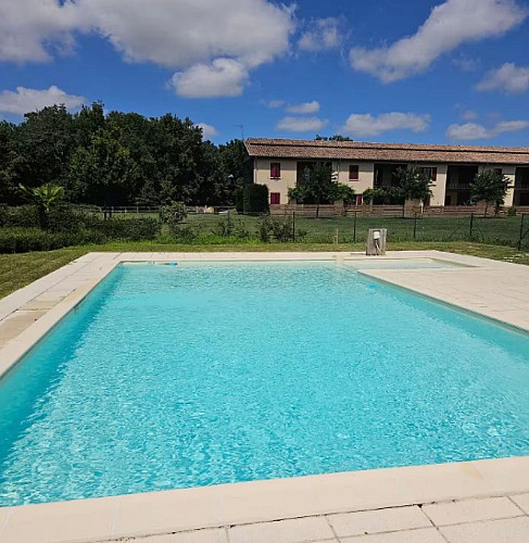 Gîtes Pardaillan Framarin Buche Eco piscine1