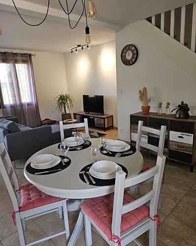 Gîte Noyer Framarin Buche Eco salle à manger