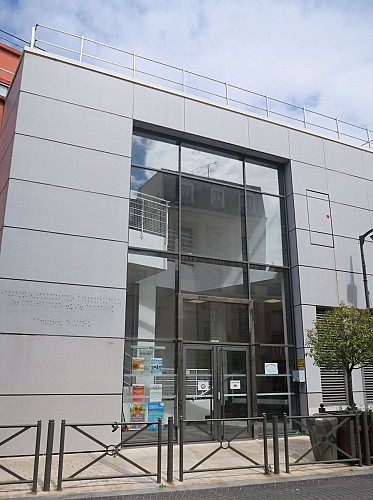 Le centre-ville et le marché couvert