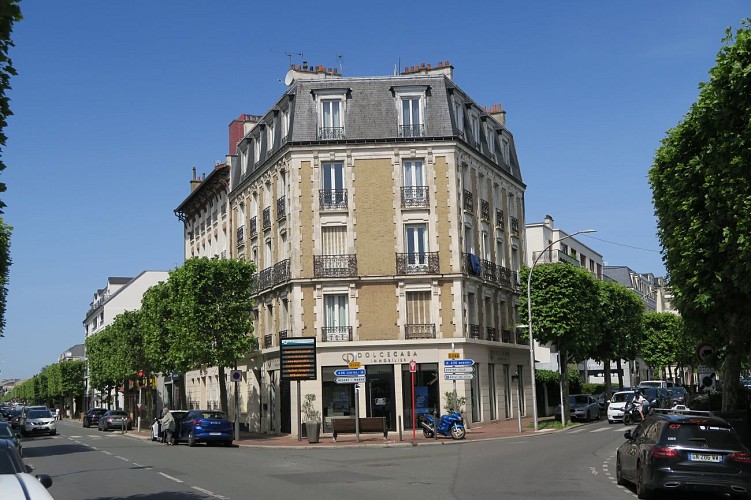Le carrefour vers Nogent et Rosny