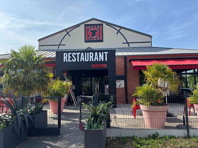 facade restaurant