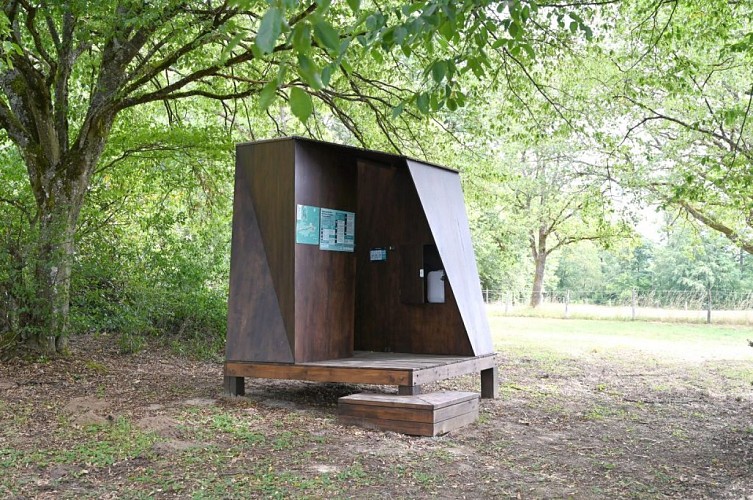 Aire de bivouac - centre Théodore Monod à Erckartswiller