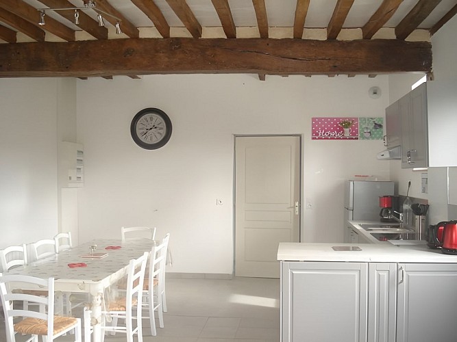 Chez Hubert Verhaest à Moyaux Vue cuisine