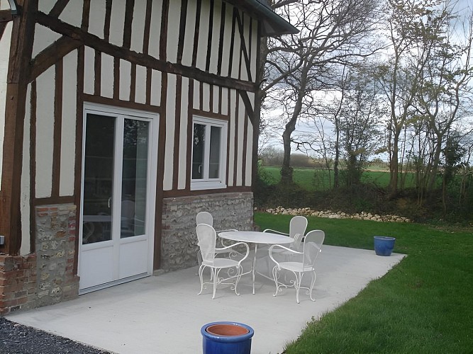 Chez Hubert Verhaest à Moyaux Salon de jardin