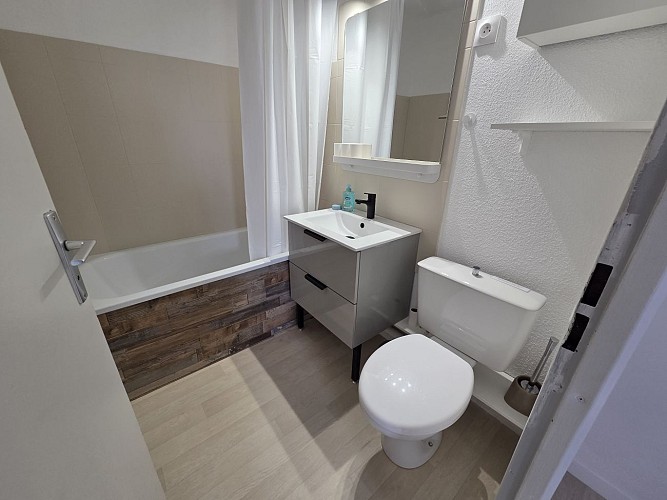 Maisonnette 6 couchages à 2 pas du Super U de la Tranche sur Mer !