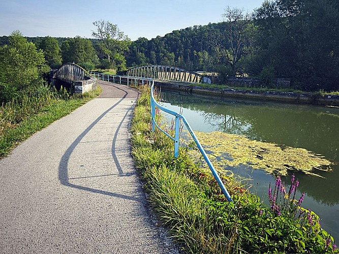 Pont-canal de Verbiesles