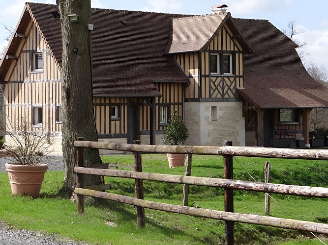 Domaine des Monts Flambards Chez Patricia Roselier Gite à Saint-Martin-de-la-Lieue Maison