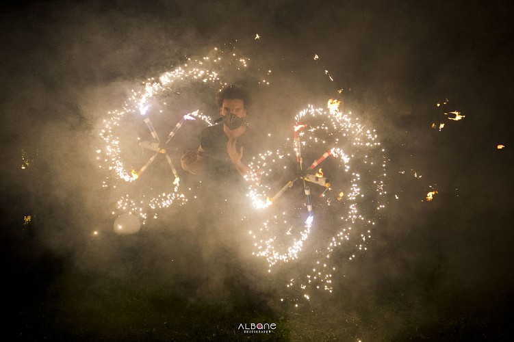 2025.07.22 - Spectacle de feu LUMINESCENCE (1) - (c)Albane photographe