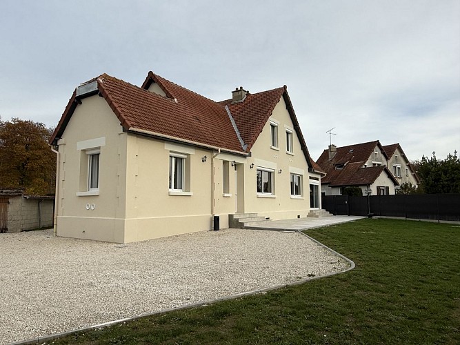 FACADE MAISON[25]