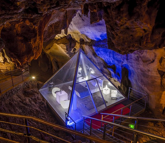 Grotte de la Cocalière - Hébergement insolite