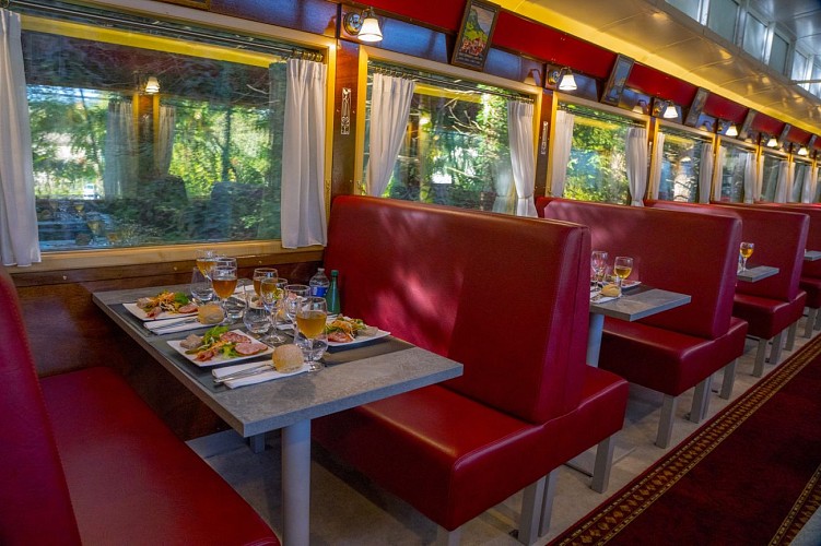 La voiture restaurant