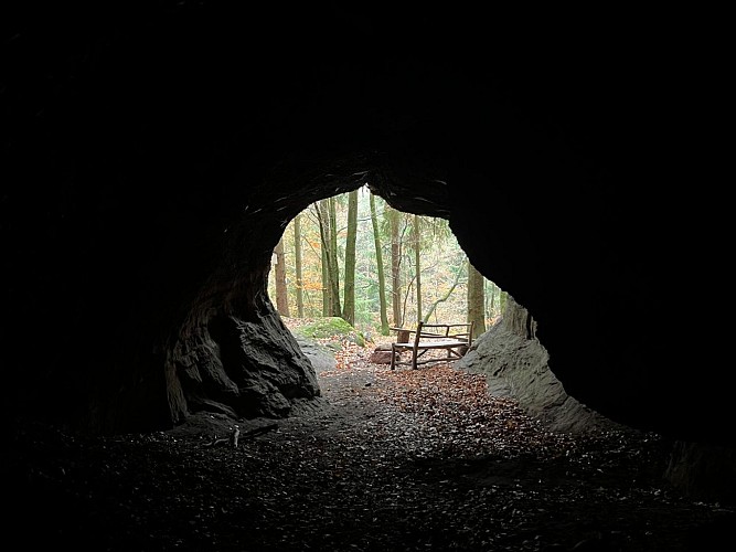 Grotte des Hussards