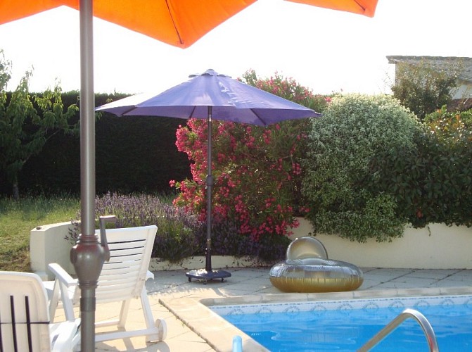 MEUBLÉ LAMY FRANÇOISE