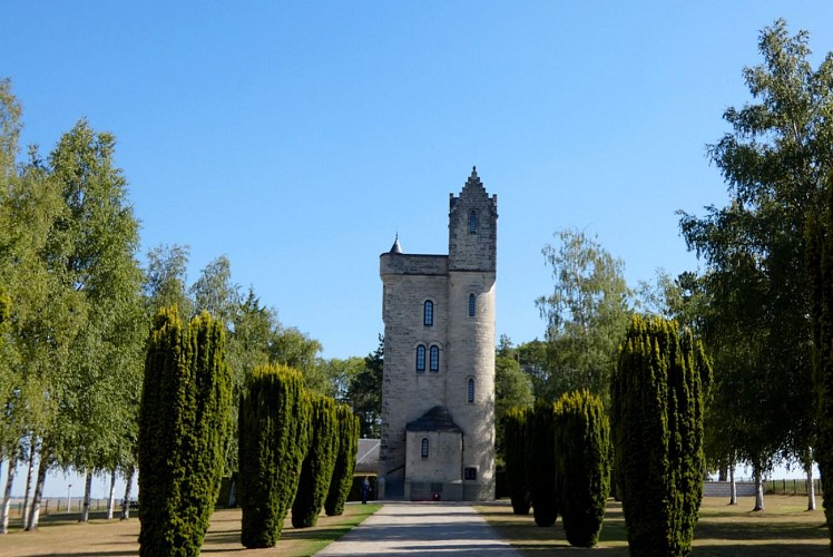 Tour d'Ulster (Ulster Tower)