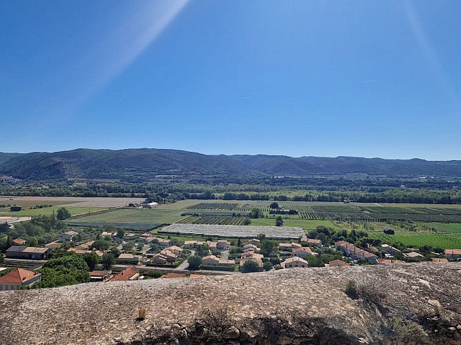 Aire de pique-nique du Château à Peyruis