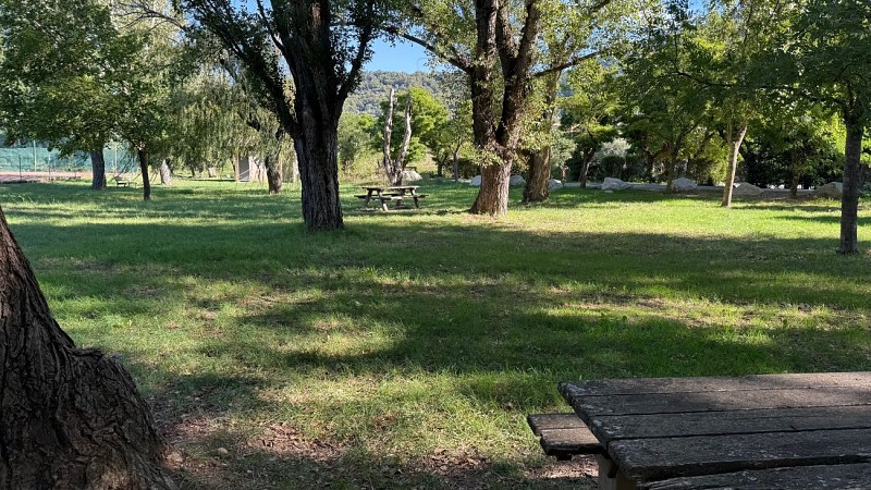 Aire de jeux de l'Espace Perona à Volonne