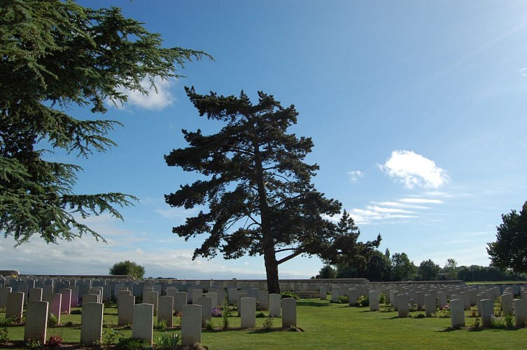 Noyelles-sur-Mer Chinese Cemetery and Memorial