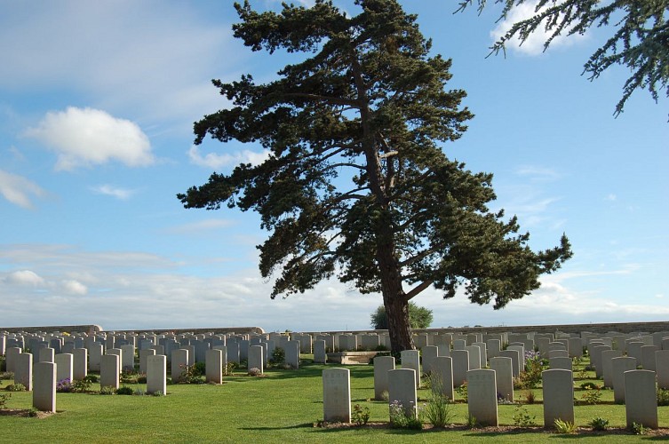 Noyelles-sur-Mer Chinese Cemetery and Memorial