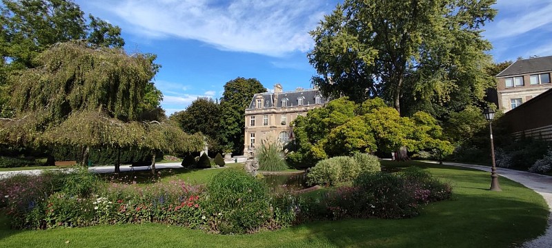 Jardin de l'Hôtel d'Emonville