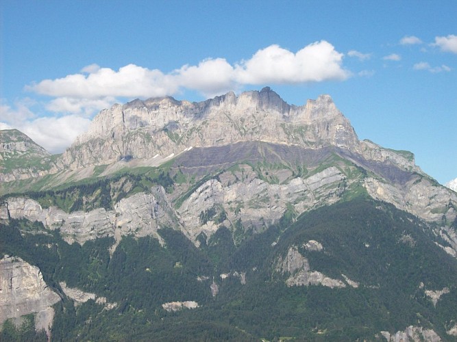 sentier pédestre : Véran depuis Besseray