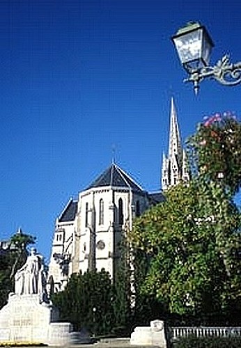 Eglise et square Saint Martin
