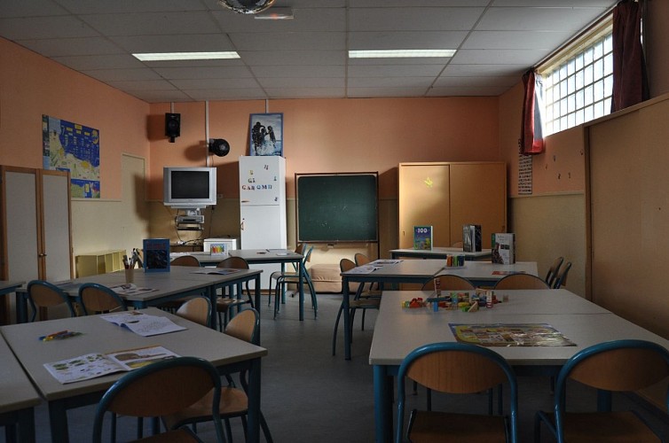 Salle de classe et d'activités