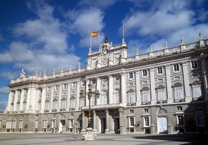 Visita guiada del Palacio Real de Madrid – Entrada preferente
